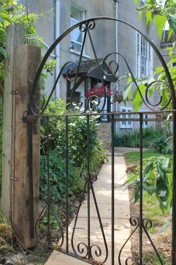Snowdrop Cottage Gloucester Bagian luar foto